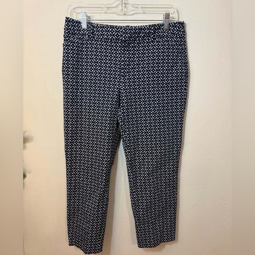 Charter Club Newport Slim Crop Navy and White Geometric Print Pants Size 6